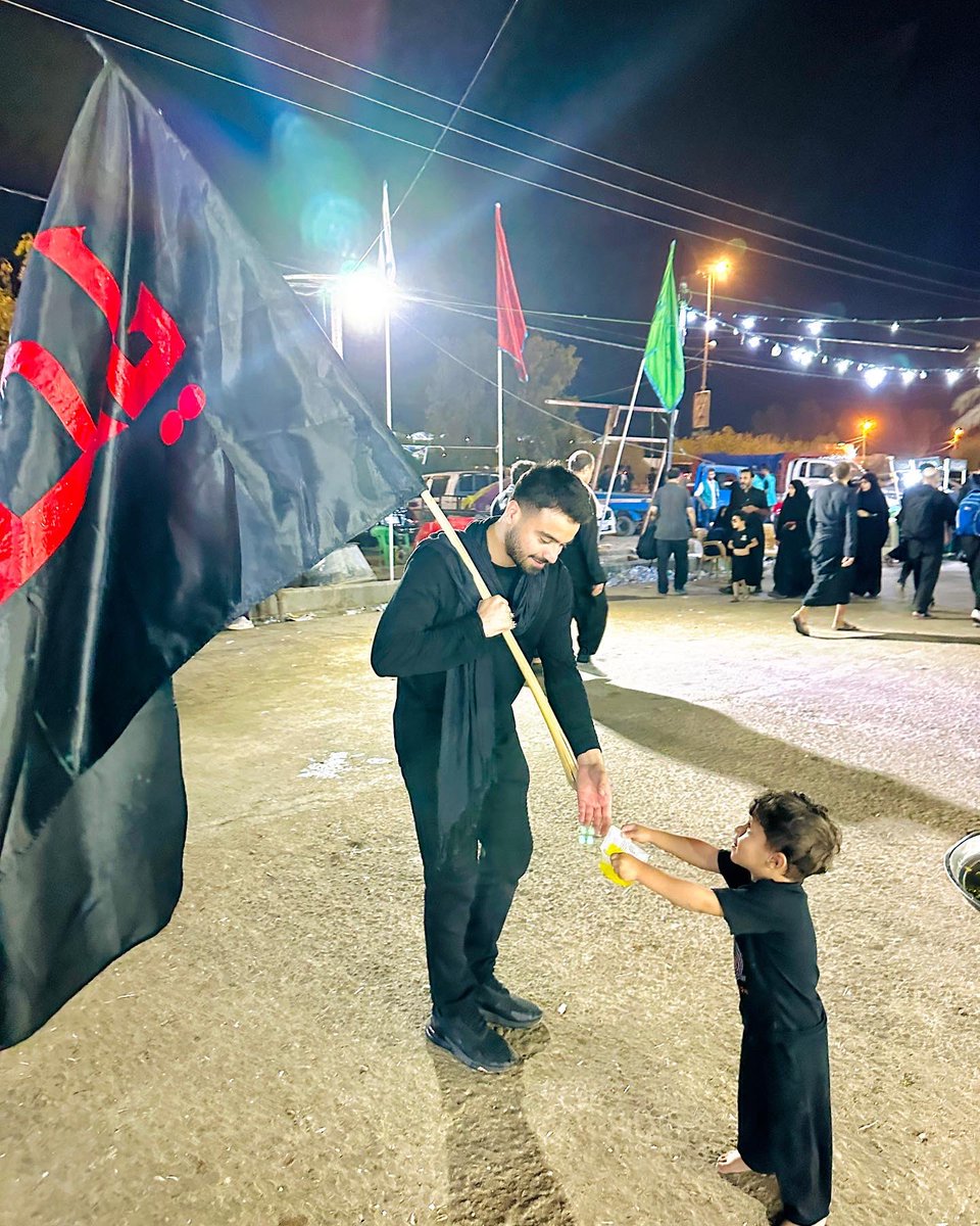 alijeesarwar's tweet photo. Beauty of the love of Imam Hussainع  ❤️

#najaftokarbala https://t.co/bLxz9PR7r4