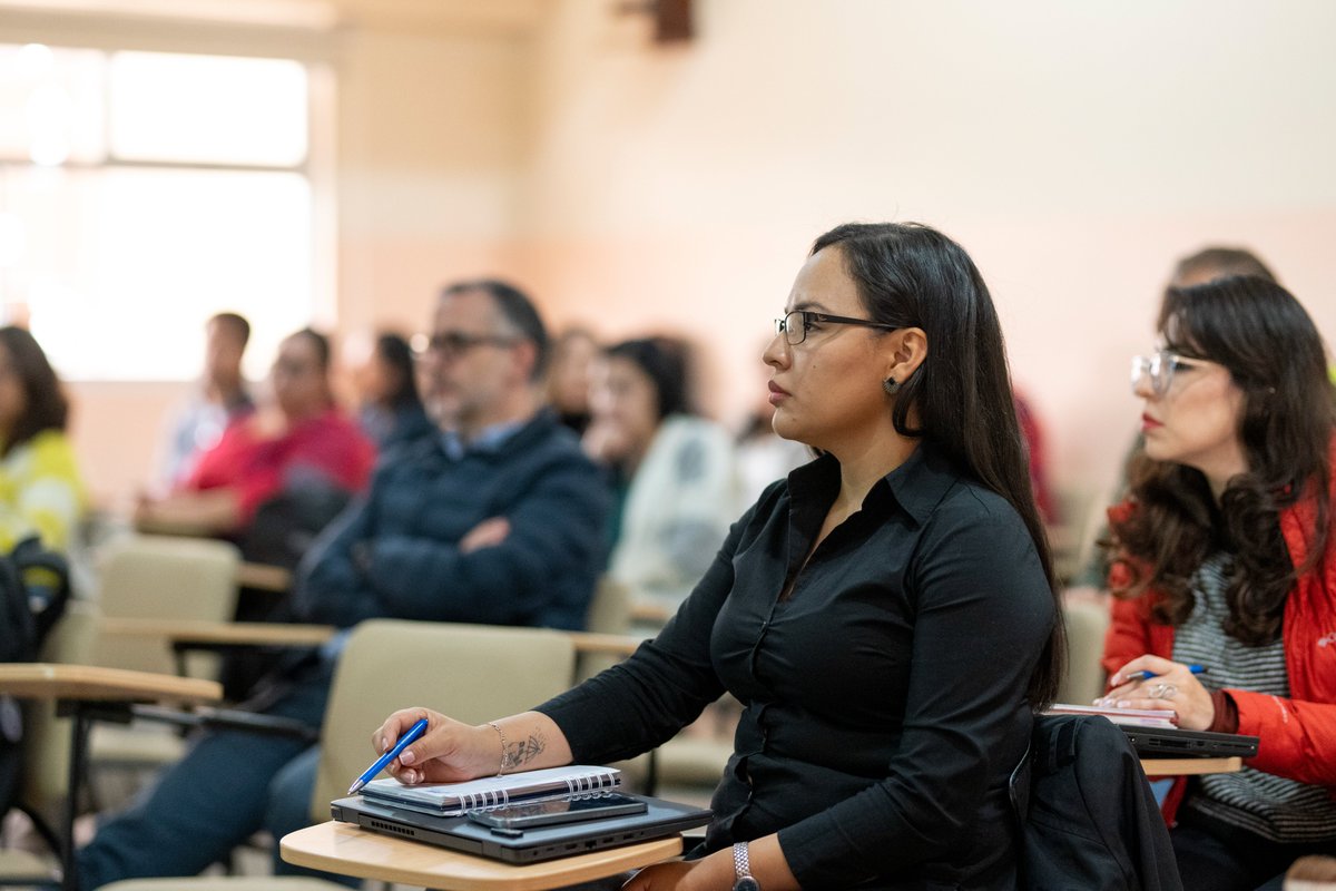 utplinvestiga's tweet photo. 3⃣0⃣investigadores de la @utpl fortalecen sus habilidades en #PropiedadIntelectual con @CEDIAec .
La PI impulsa la innovación y protege ideas creativas. Orgullosos de nuestro equipo. 💪🏻 #UTPLInvestiga 🚀 https://t.co/tG8sctgnAw