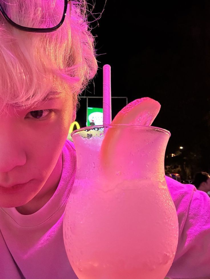 waffleycutee's tweet photo. Кто бы присоединился.. https://t.co/6Aj4g3p9q3