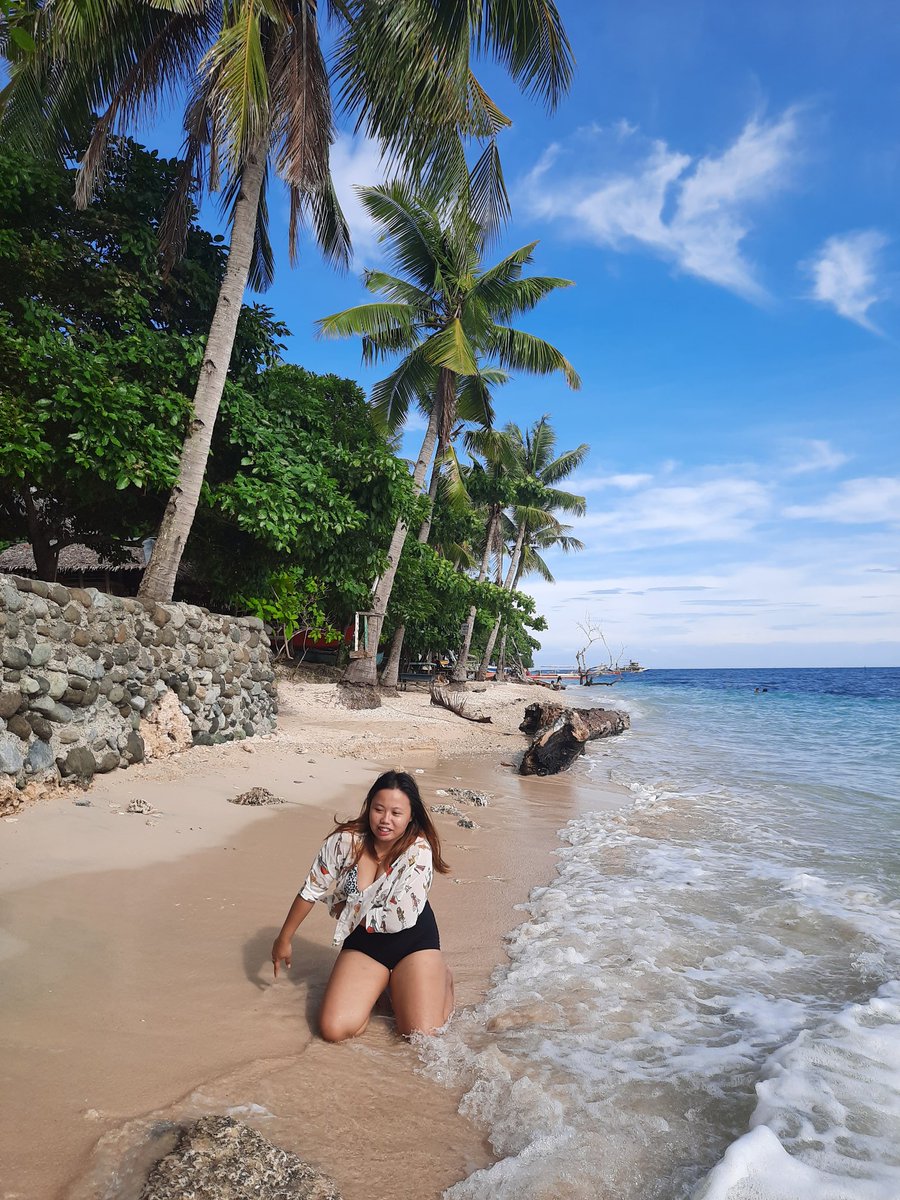 Rhebababes's tweet photo. Dagat muna bago teacher 1 item hahahhahahahahahhhahha https://t.co/NAohfkdPzT