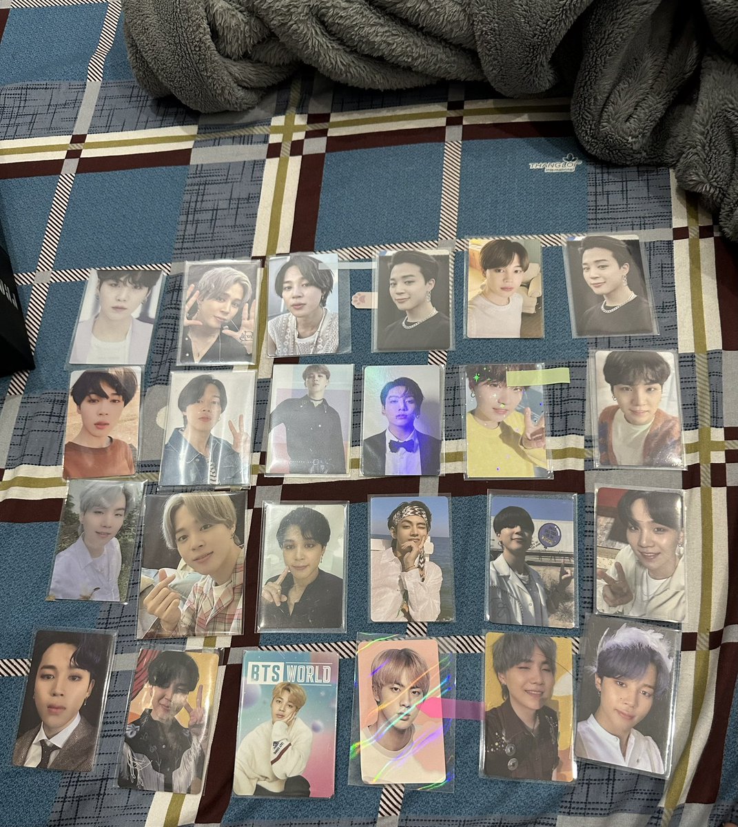 bangtanscollect's tweet photo. resting part of my collection due to a family emergency. all album cards $10 the rest qyop. please take care of these cards when you buy them since they've been my babies for years now 😭😭😭 

#btswts #btssell #wtsbts #btssale #btsgo #btstrade #wtt #btsmerch #btsmerchandise https://t.co/FwXvH6Gxy7