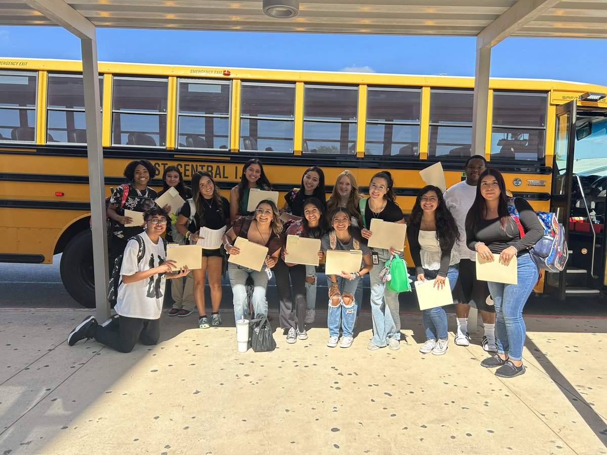 ECHS Education and Training (@mrsvechsfcs) on Twitter photo AND just like that Teacher Prep ✌🏻 is OFF campus!! Wish them the best year YET! #futureteacher <a href="/ECHShornets/">ECHS</a> <a href="/ECISDtweets/">East Central ISD</a> <a href="/TraditionTitans/">Tradition Elementary</a> <a href="/OakCrestStinger/">Oak Crest Elementary</a> <a href="/semustangpride/">Sinclair Elementary</a> AND just like that Teacher Prep ✌🏻 is OFF campus!! Wish them the best year YET! #futureteacher <a href="/ECHShornets/">ECHS</a> <a href="/ECISDtweets/">East Central ISD</a> <a href="/TraditionTitans/">Tradition Elementary</a> <a href="/OakCrestStinger/">Oak Crest Elementary</a> <a href="/semustangpride/">Sinclair Elementary</a>