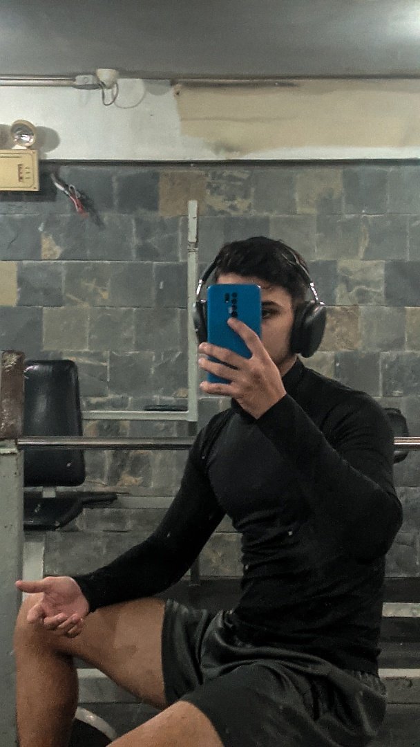 Daviditto_'s tweet image. ‧₊˚🖇️✩ ₊˚🎧⊹♡