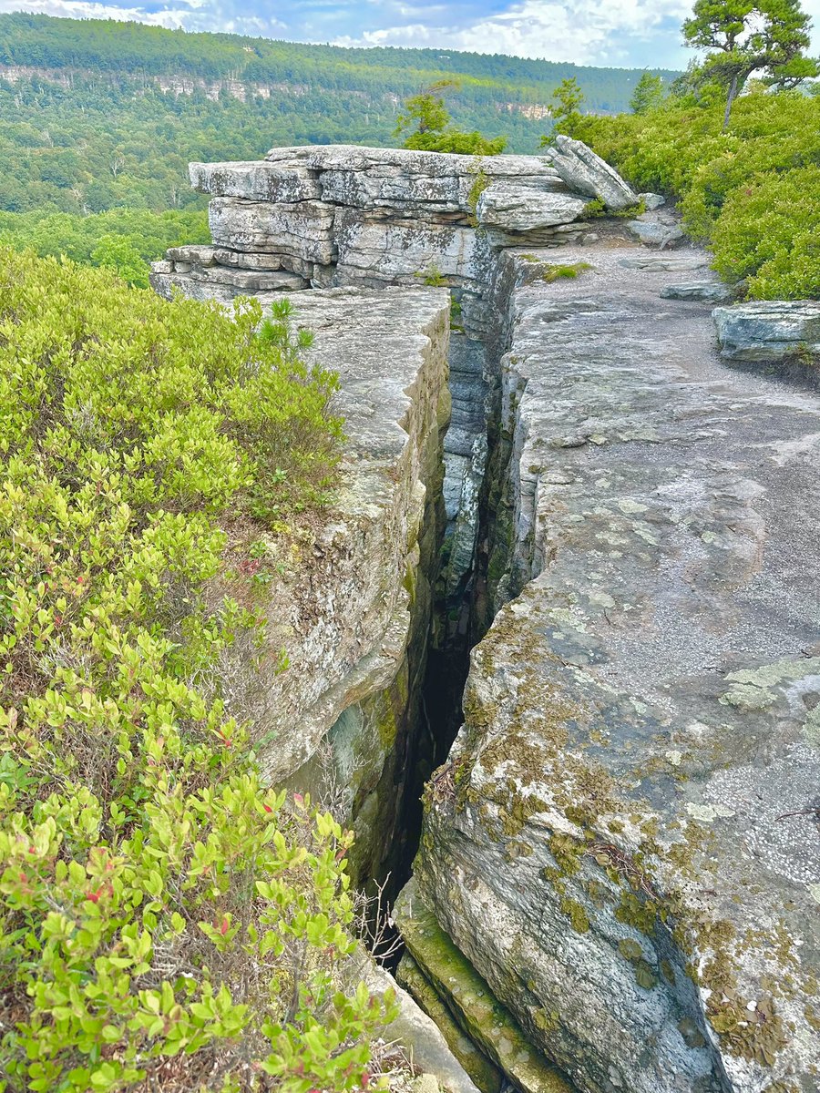 AlmanacTrader's tweet photo. Labor Day New York Upstate of Mind https://t.co/QZ9Xm2HwvE