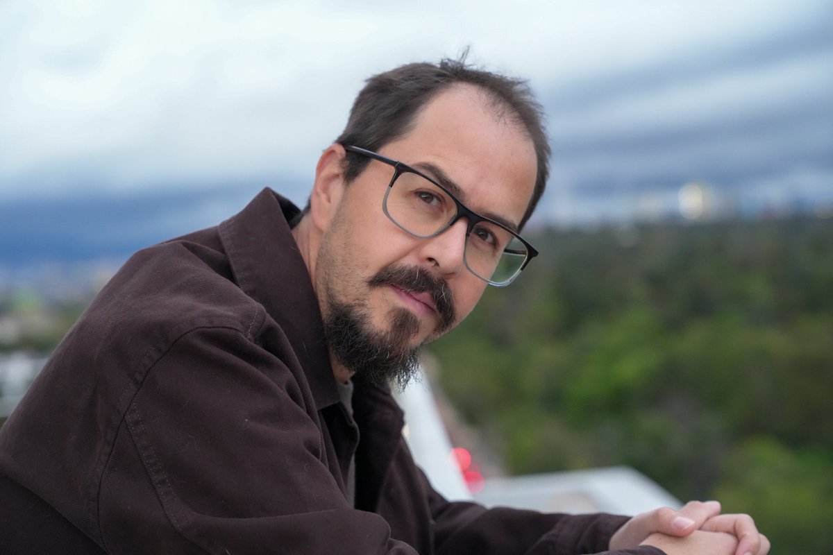 Sigue la conversación de #DiseñadoresdelFuturo IV con <a href="/BBVA_Mex/">BBVA México</a>

Conoce algunas ideas sobre el diseño de futuros y los futuros del diseño junto a <a href="/j_camachor/">Jorge Camacho</a>.

Toda la información, en.centro.edu.mx/48e1zSq

#ComunidadCreativa #hechoenCENTRO #diseño #futuros #design #designfutures