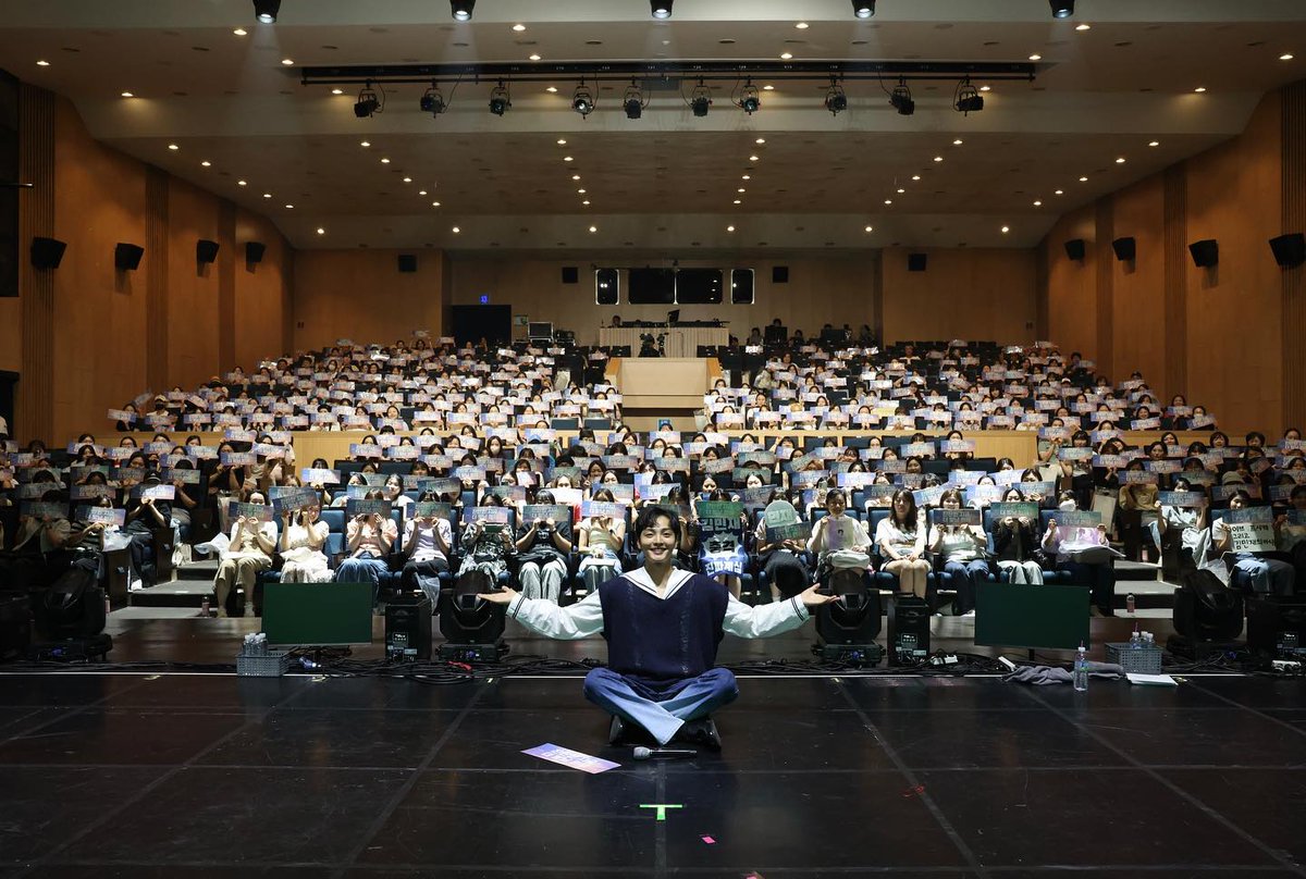[ 📸 ] Buenas Tardes! 💐
——
#Telepathy
Lo que quiero decir, el día que quiero verte.
Te amo❤️
➡️ <a href="/real/">Real</a>.be 

🎹🎼🎶♥️

#realbe #kimminjaepy
#kimminjaeparaguay
#KimMinJae #RealBe #김민재 #YAMYAMentertainment 
🔸🔸🔸
Adm. 세시이🍒