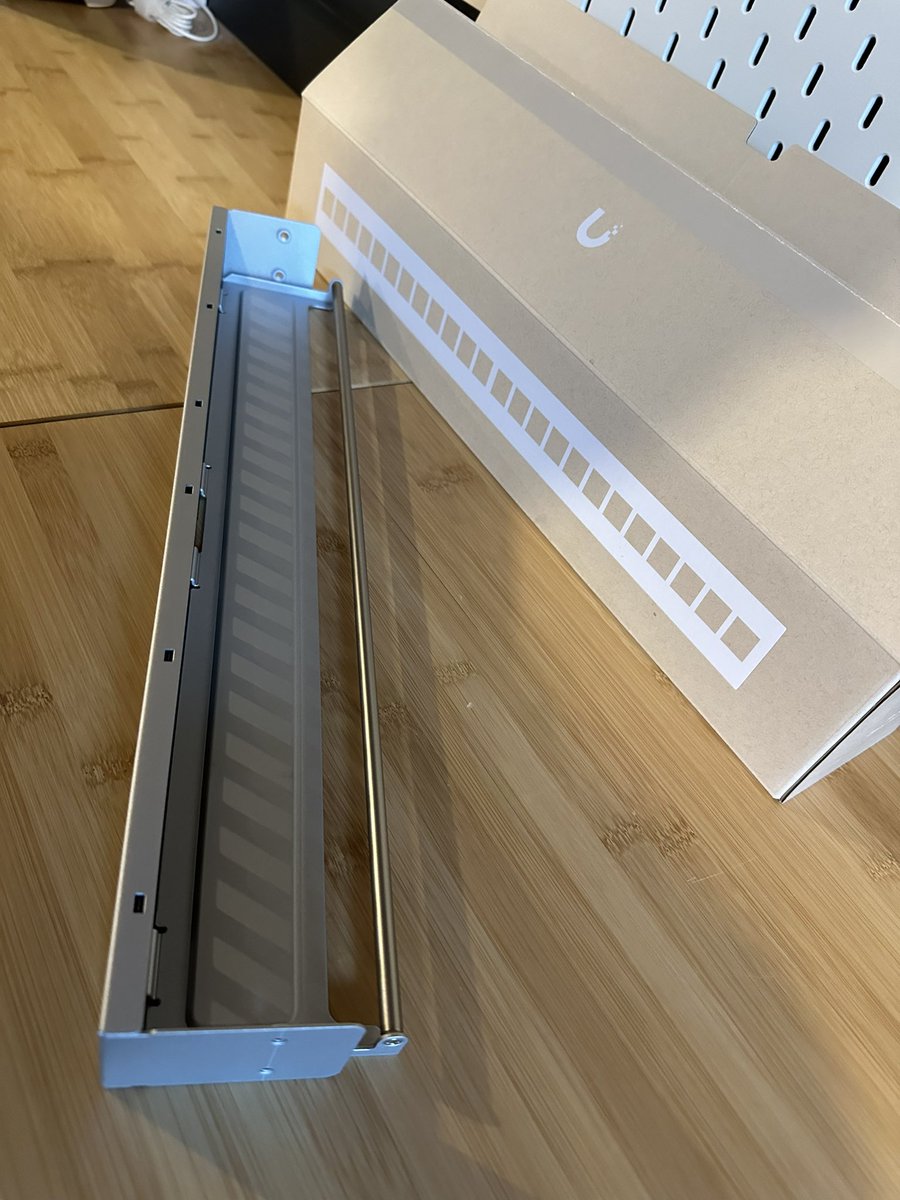 scily82's tweet photo. Was very surprised when I received my order for a new @Ubiquiti patch panel for my server rack today and to find out it now includes a support bar. @MactelecomN your feedback on all of your livestreams must have been heard. Can’t wait to install. https://t.co/XdoY2s1Lv5