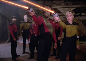 Me using my Trans Ray to turn people trans (every trans gets one after they are fully initiated) https://t