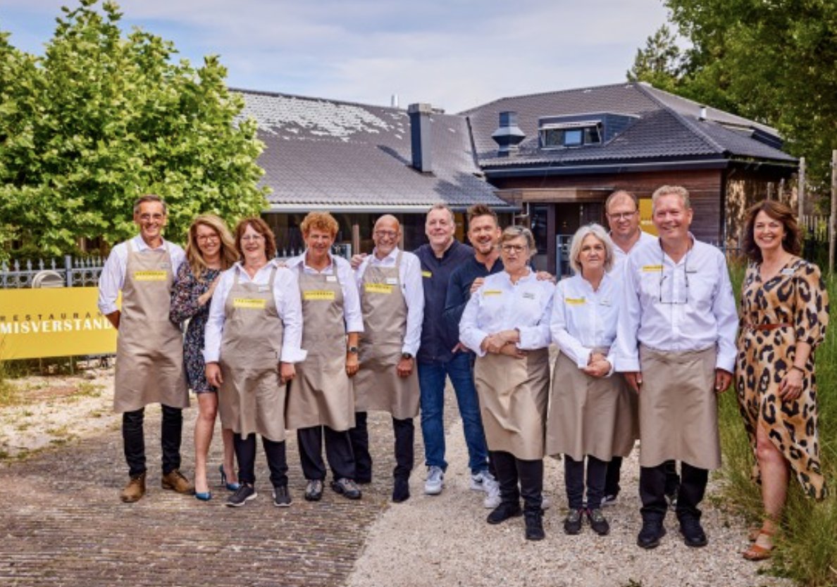 #Restaurantmisverstand is genomineerd voor de #Gouden Televizier-Ring. Helaas komt er geen vierde seizoen meer van dit mooie #programma. Het is dus de allerlaatste kans om deze prijs in de wacht te slepen. Stem jij op Restaurant Misverstand? 👉  tvgids.nl/gouden-televiz…