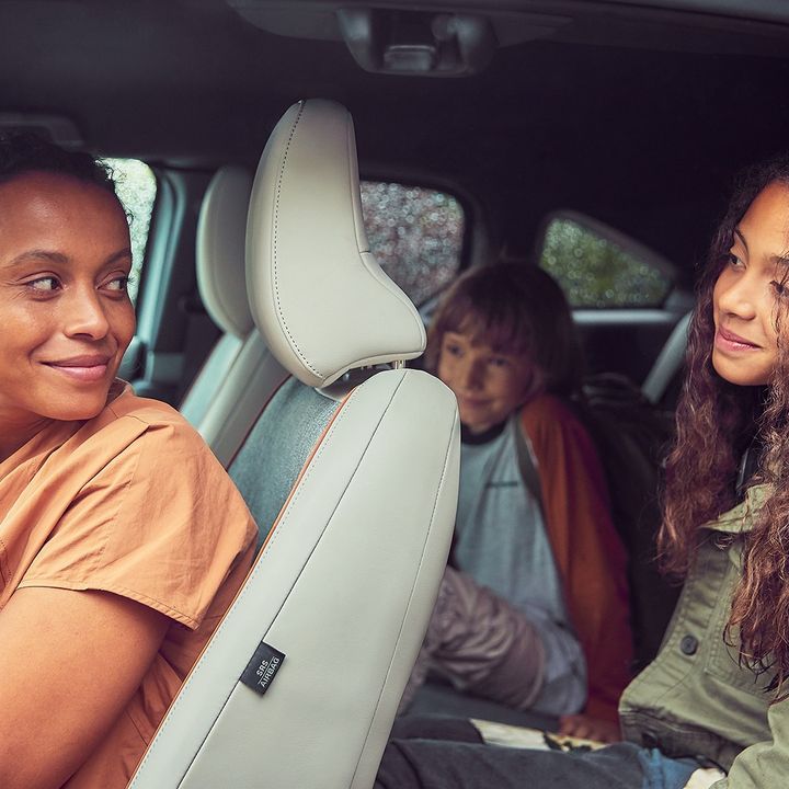 InvictaMstone's tweet photo. BACK TO SCHOOL

Perfect for summer adventures.
Perfect for the school run.
Perfect for you.

#MazdaMX30 #Mazda

https://t.co/xPWMNAHj7I https://t.co/2btr8YMitb