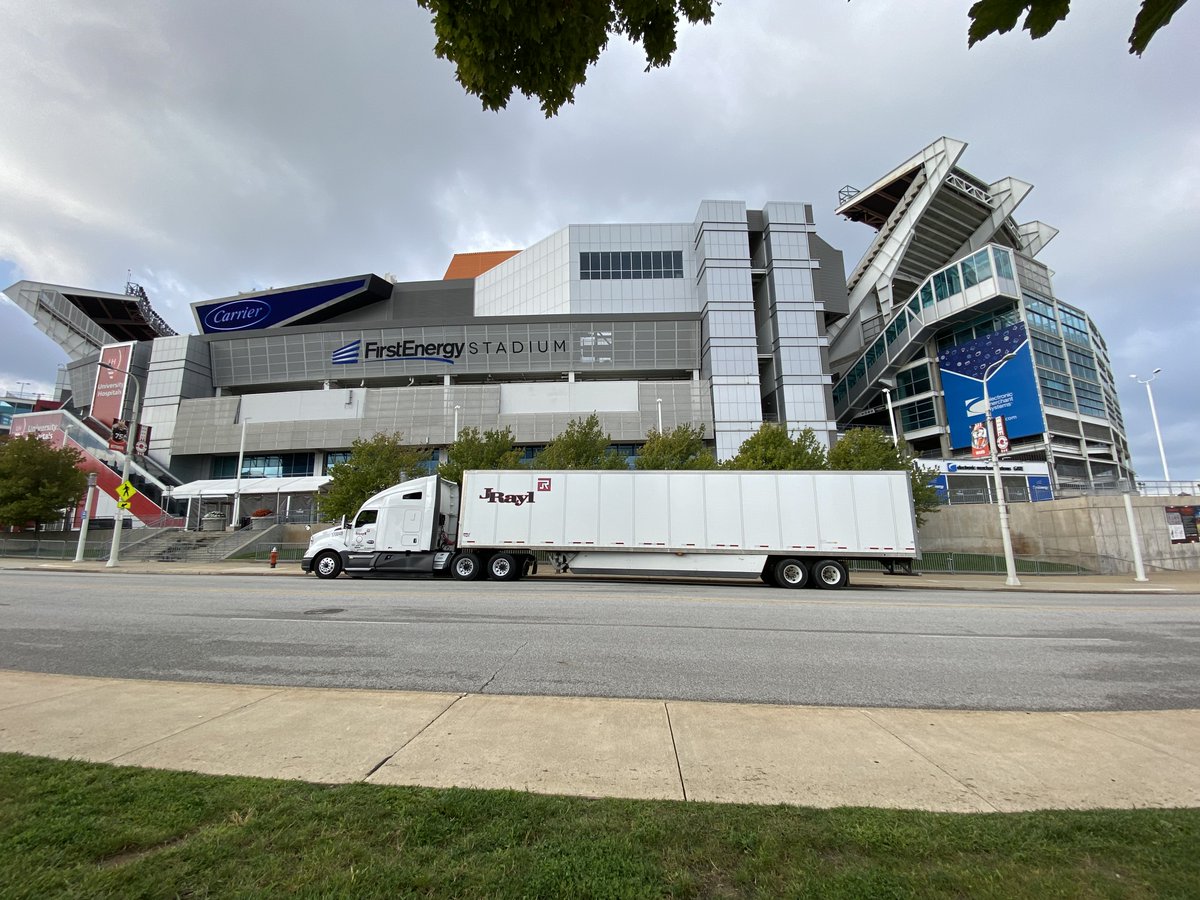 Jrayl_Transport's tweet photo. Football Season is finally here! What are your predictions for our hometown Cleveland Browns this season? https://t.co/brEDc4KwDW