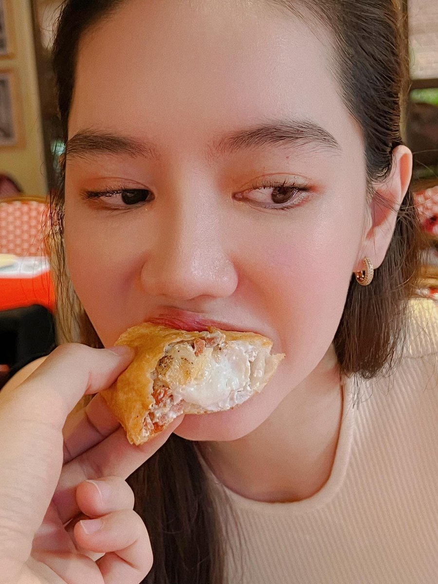 ขอให้หนูมีความสุขในทุกวัน ได้สนุกกับสิ่งที่ทำ เป็นที่รักของคนรอบข้าง แฟนรักแฟนหลงและพากันไปกินของอร่อยๆบ่อยๆนะคะ ขอให้สุขภาพร่างกายแข็งแรง กิจการรุ่งเรือง สร้างครอบครัวกับคนรักได้ไว้นะคะ อิอิ
#ริชชี่อรเณศ 
#HBD29THRICHY
HAPPY BIRTHDAY RICHY