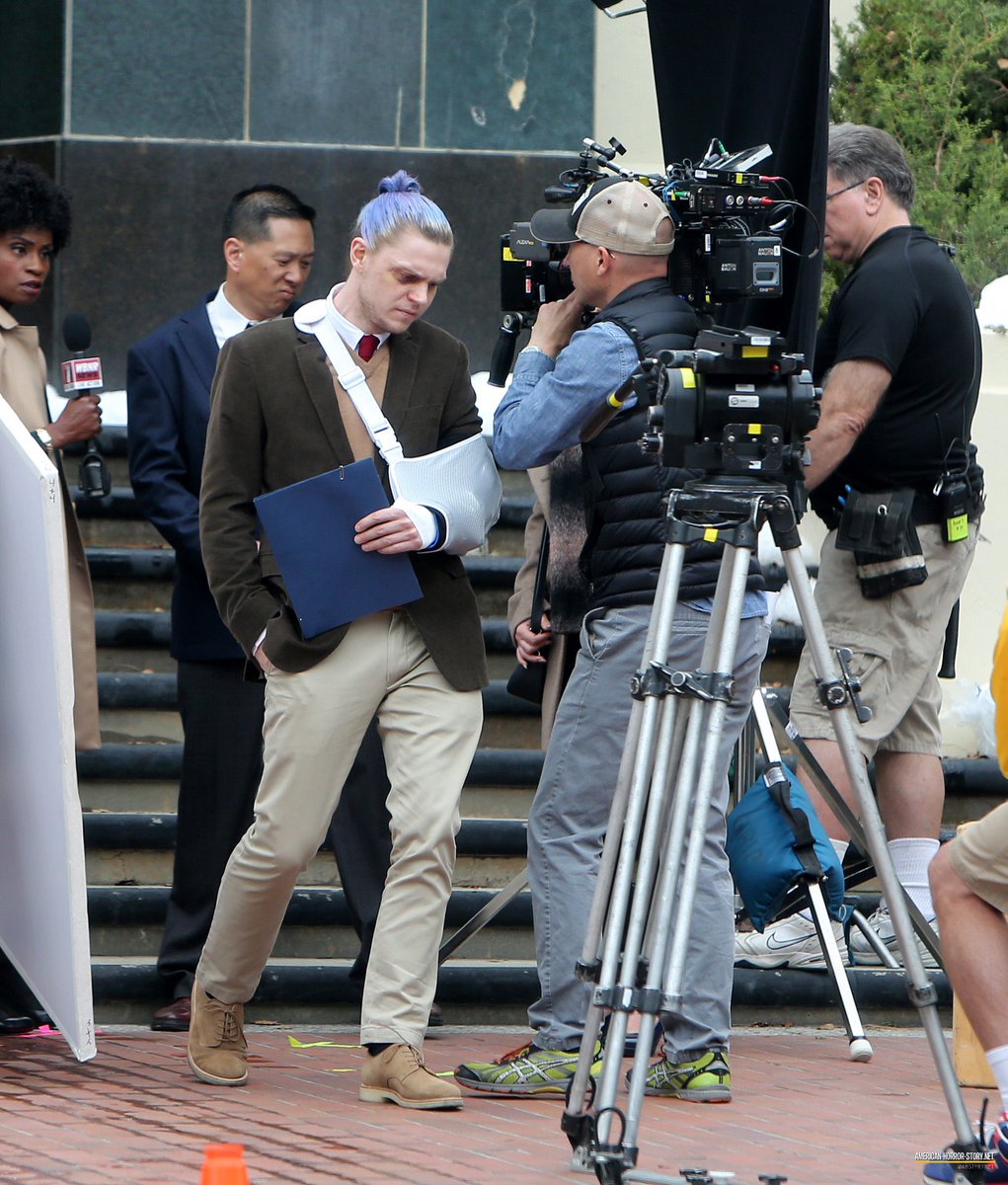 xbitterxswt's tweet photo. These were the first images of Evan recording #AHS7, they still didn’t know who his character was. https://t.co/lB8FeIYSOy