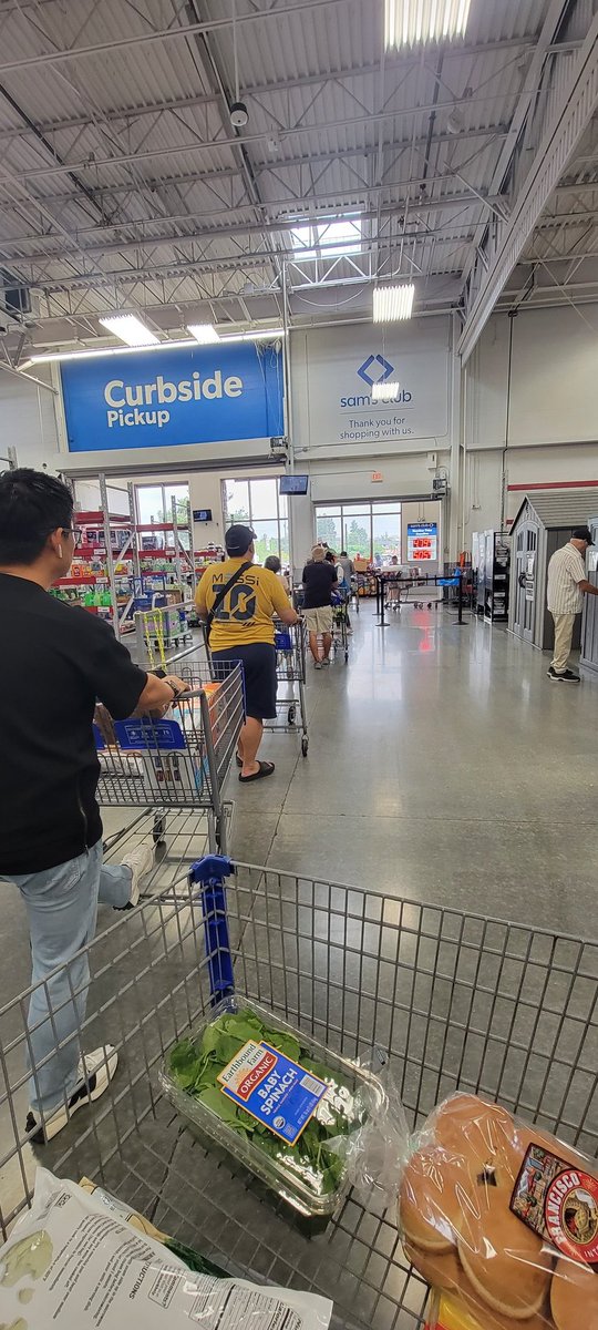 PsZafra's tweet photo. @SamsClub perhaps maybe another dpor checker? https://t.co/EptNdWGSqI