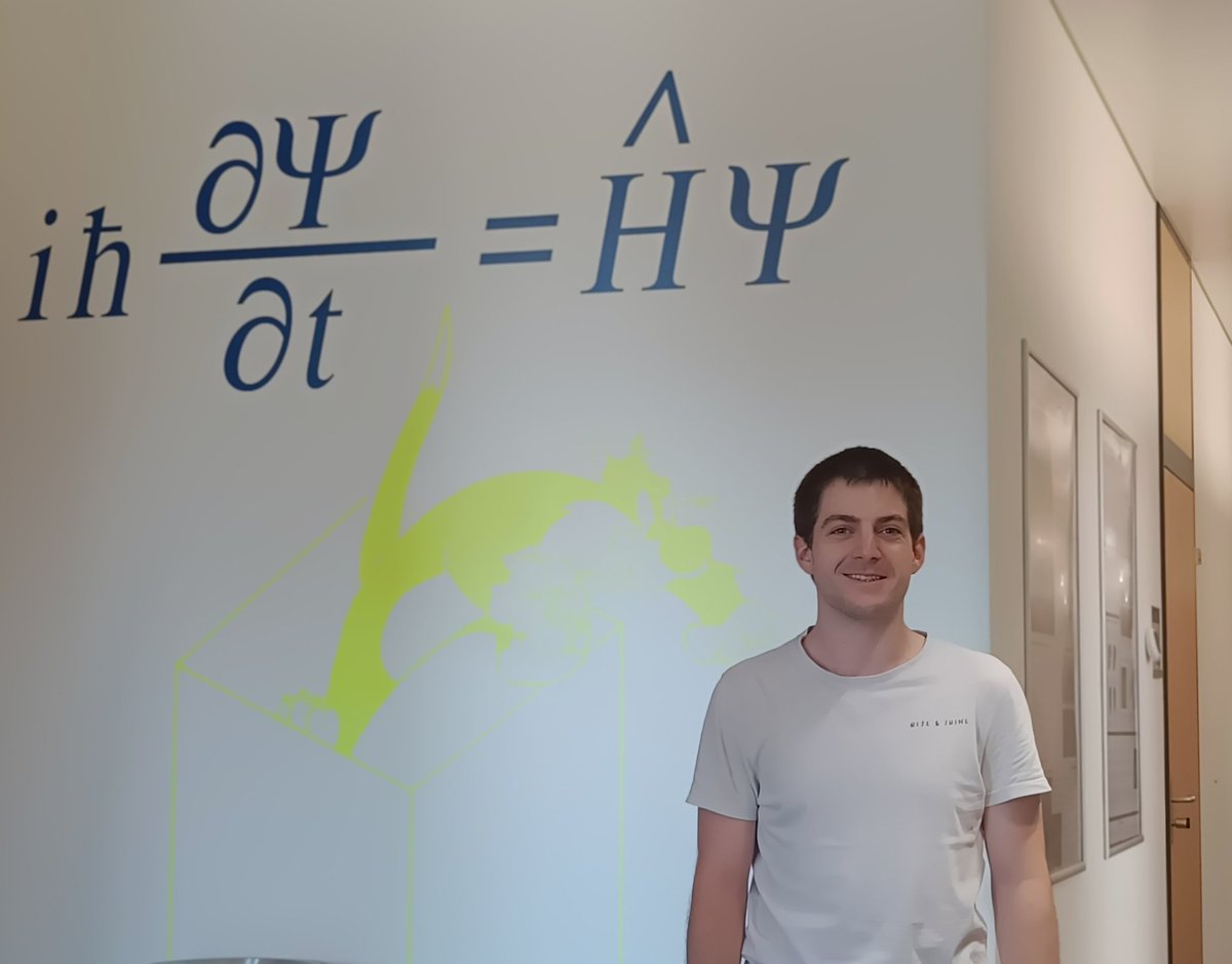 Join me in welcoming @ZltnGuba as a new PhD student in our group at @UZHPhysics ! Zoltán will investigate robustness and fingerprints of refined topological invariants beyond TQC/symmetry indicators. Have a great start, Zoli! I am looking forward to our collaboration!