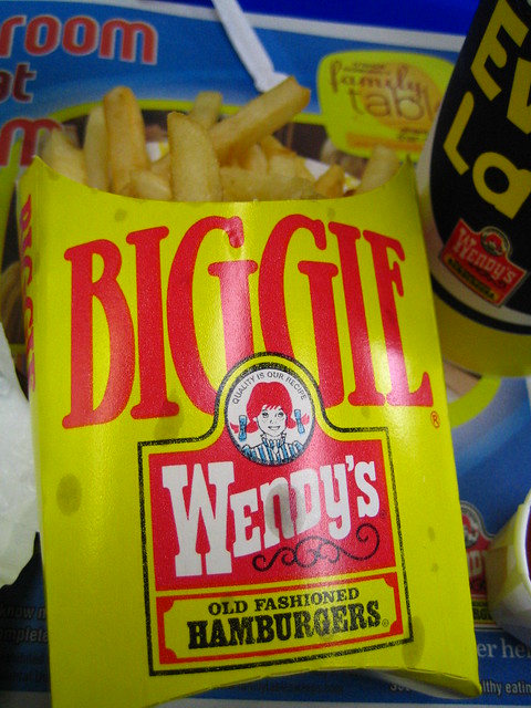 ipunchsharks1's tweet photo. @SimplySlusher @NostalgiaFolder Wendy's biggie https://t.co/Ryj24J5IBY