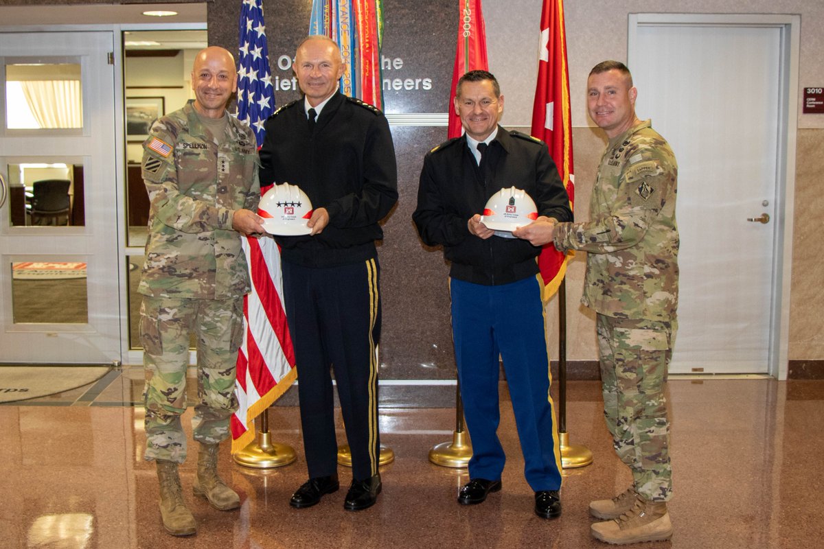 USACEHQ's tweet photo. The U.S. Army Corps of Engineers welcomed Gen. Randy A. George, acting U.S. Army Chief of Staff (@ArmyChiefStaff), and Sgt. Maj. of the Army (@USArmySMA) Michael R. Weimer to its headquarters to discuss how USACE supports the nation and the warfighter. (THREAD) https://t.co/lkFlBfKqrV