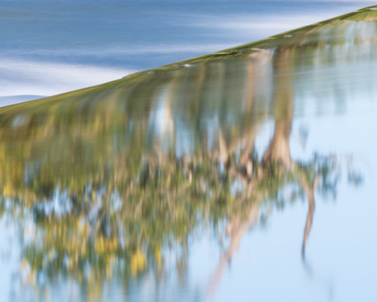 Dannykenealy's tweet image. River side walks, love a bit of abstract 

@VanguardPhotoUK 
#Abstract