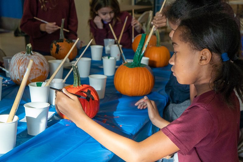 PhilaParkandRec's tweet photo. Happy 1st day #PHLschools families! Need extracurricular inspo for the new school year? Look no further than Parks &amp; Rec! 

From soccer to music lab or martial arts, awaken your child’s passion at the rec! 

Explore youth programs near you ➡️ https://t.co/G4356N523f https://t.co/mbXM9txm62