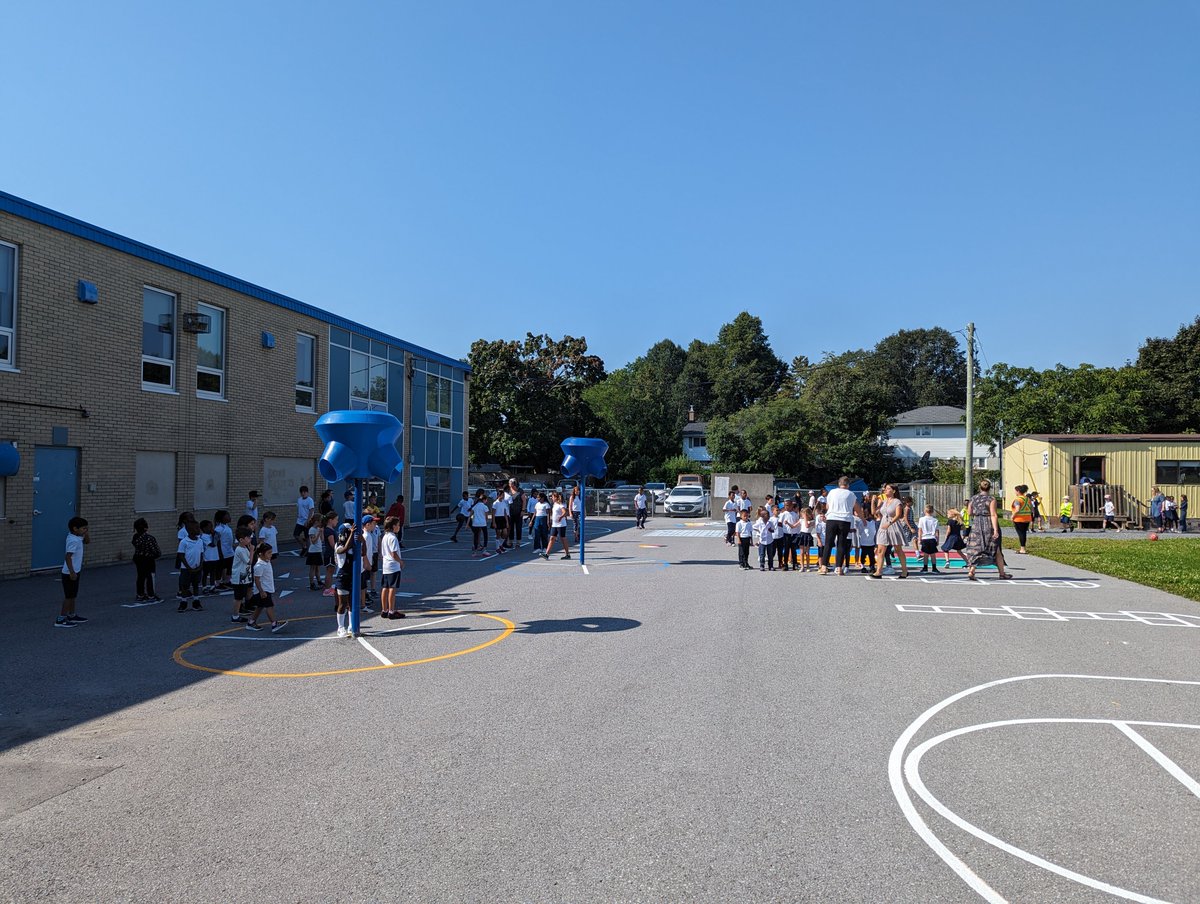 🍎 Welcome back, St.Augustine students and staff! 📚 Excited to kick off another amazing school year together. Let's make it a year of growth, learning, and memorable moments. Wishing everyone a fantastic #ocsbFirstday! 🎉🚌 #BacktoSchool2023  #OCSBCommunity
