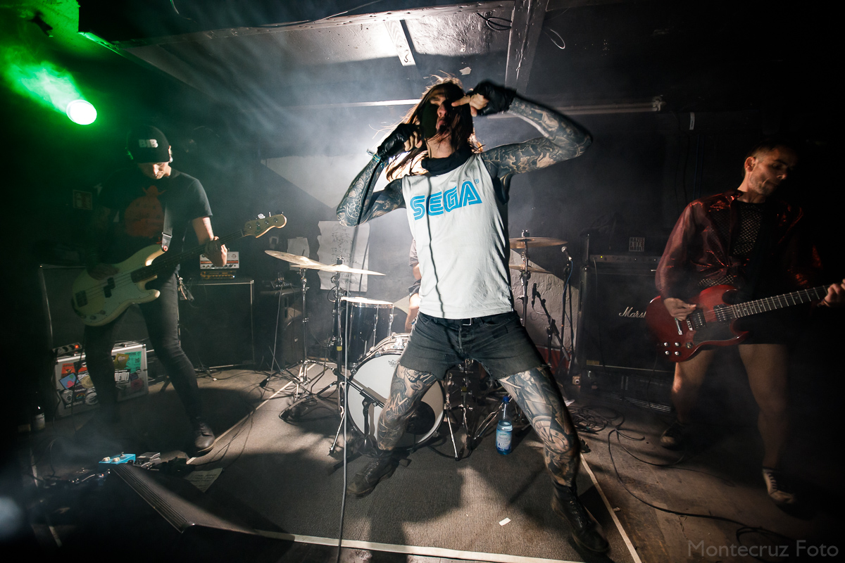 Montecruzfoto's tweet photo. Fusion memories... #HATEHUG performing in the Schuhkarton stage at #FusionFestival.

#hardcorepunk #fusion2023 #rockphotography https://t.co/tOGuxe5Lew
