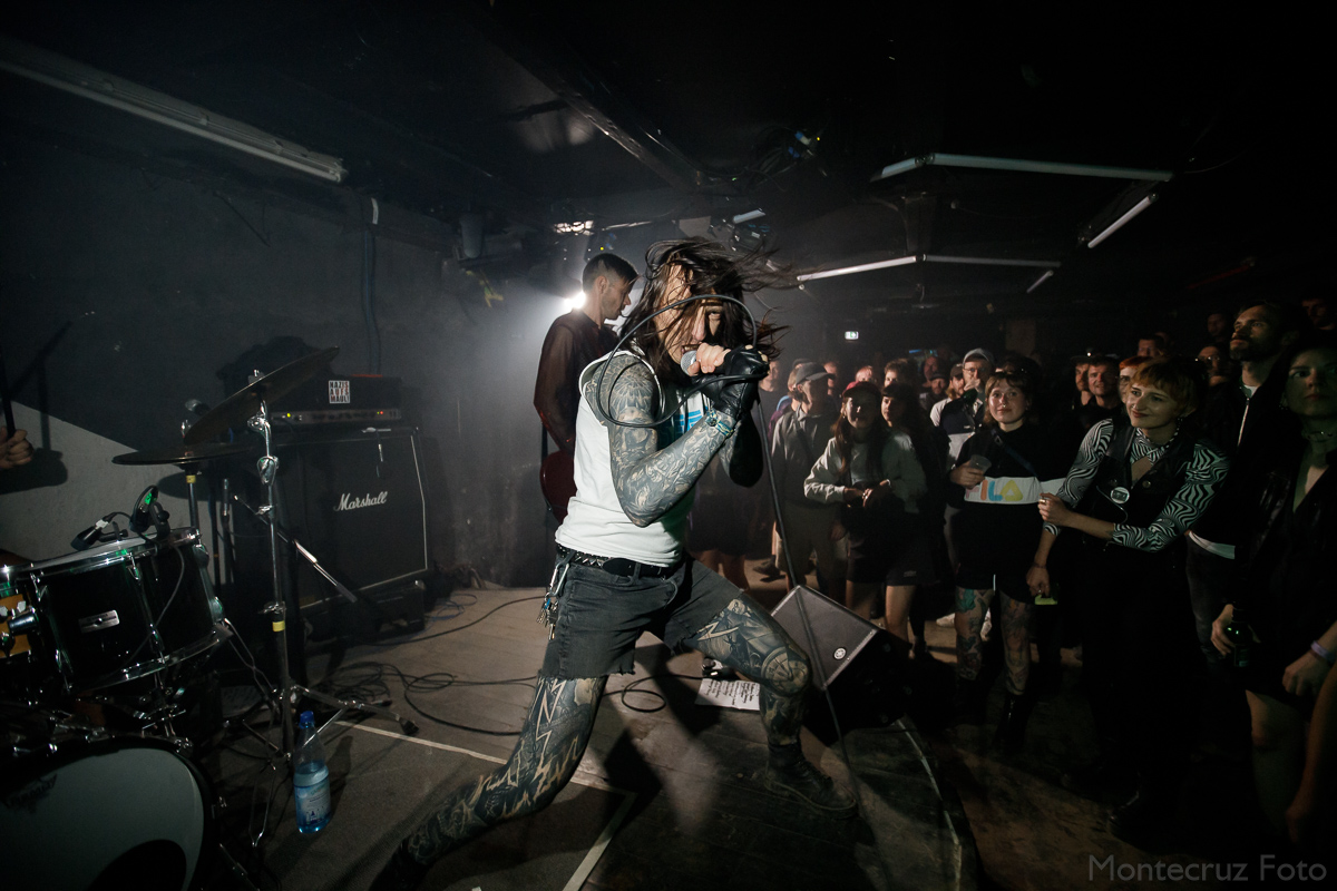 Montecruzfoto's tweet photo. Fusion memories... #HATEHUG performing in the Schuhkarton stage at #FusionFestival.

#hardcorepunk #fusion2023 #rockphotography https://t.co/tOGuxe5Lew