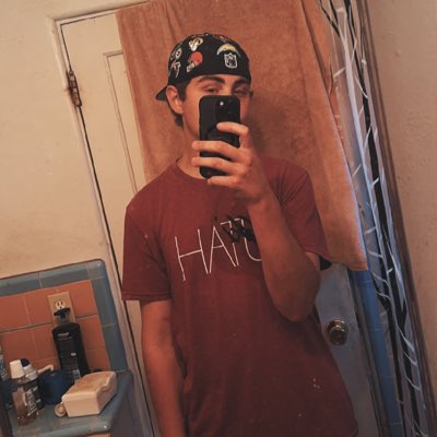 TannerMac_'s tweet photo. #NewProfilePic https://t.co/e8JsL0JMDx