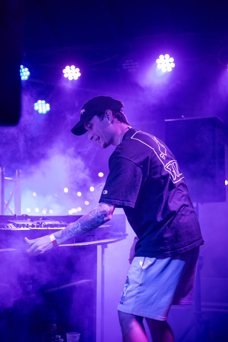 PhotosByCollinW's tweet photo. A few more from a concert I shot at Brickyard!

✅☯️☮️✴️

#wichitaphotographer #wichitaksphotographer #ictphotographer #kansasphotographer #316photography #photography #photographer #wichitaks #wichita https://t.co/PCOBDWb7I9