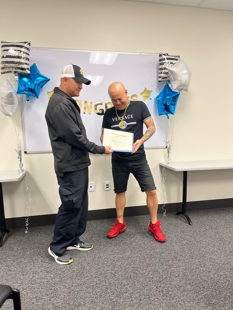 SJCProbation's tweet photo. Our Day Reporting Center (DRC) Unit hosted their Summer 2023 Graduation. According to Probation Unit Supervisor, Daniel Ochoa, “The DRC program has tough guidelines, and these gentlemen accepted the challenge head on. Completing DRC is no small feat.”Congratulations to the grads! https://t.co/N2MV05yFmN
