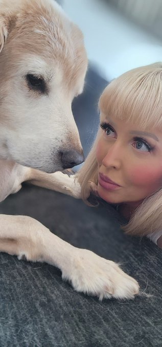 Sir Kenneth "I swear, your slipper just got up and walked over here by itself. I wasn't going to eat