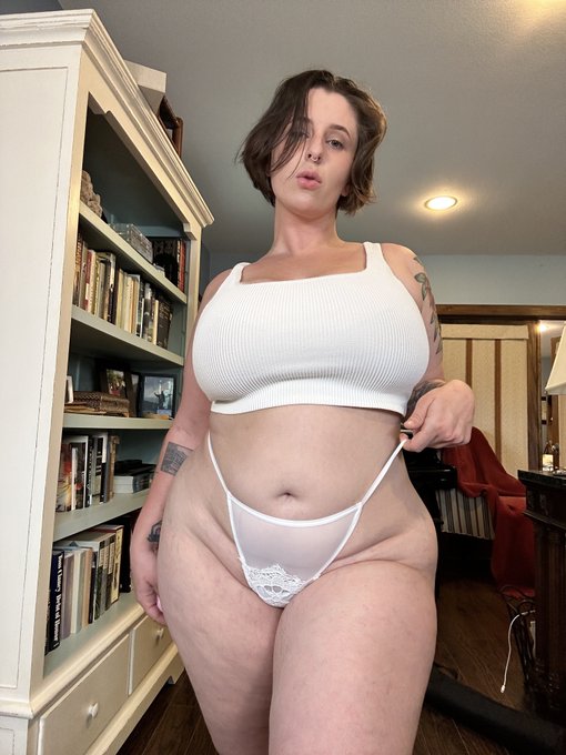 Are y&rsquo;all seeing my posts? https://t.co/dTmxb6rKl1