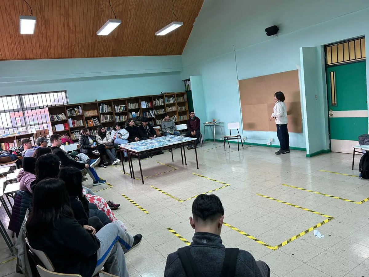 ¿Qué pensamos sobre el paisaje volcánico de #Antuco? 

Esta fue la reflexión que hicieron estudiantes de cuarto medio del Liceo Dr. Victor Ríos Ruiz, en conjunto con investigadores #Ckelar <a href="/udeconcepcion/">Universidad de Concepción</a> quienes se encuentran trabajando en el Proyecto Fondart