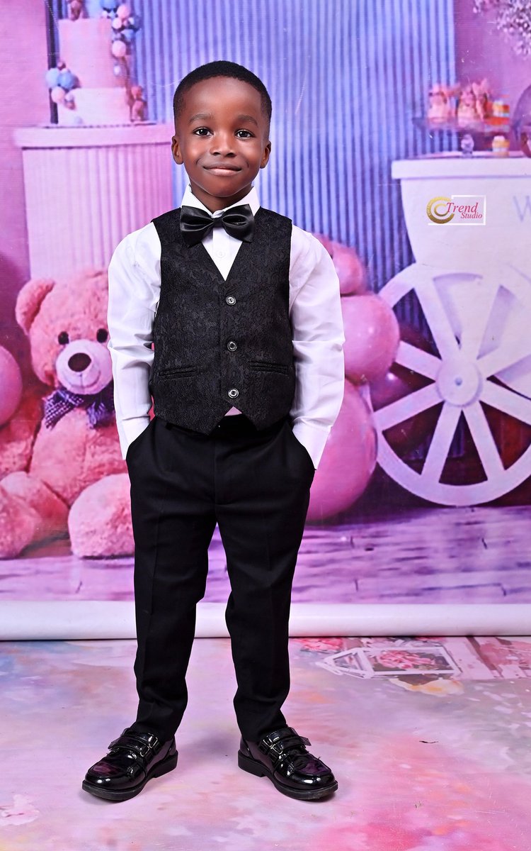 ezekky's tweet photo. “Happy birthday number six to a little SUPERSTAR! Thinking of all the great things you’re going to GROW UP to be truly warms my HEART.” #Elnathan@6 https://t.co/PNgOSfCmCh