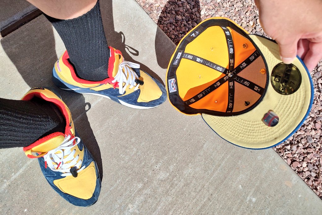 creamm1987's tweet photo. Happy Two-Tone #Tuesday
@PINdejos1 @HatClub Fam🤙
Forgot I had these @SauconyOrigs x @PackerShoes #SnowBeach
#NUMaera + #PINdejos 🌎Wide #Family
@ortiz_royski @Catoishere @Cmd_Guap1 @ElShaungo_ @ChiefWahoo22 @miggy_roman @Uli_GEE @DyeMasterDiscs @2Blessed2Strezz @Atown_Kell https://t.co/dtb9rBOLGO