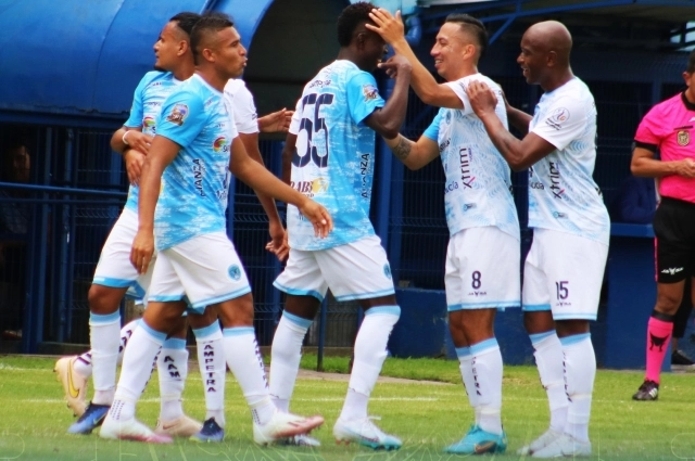 futbolecuador's tweet photo. 📰 ¡CLUBES OUT! Hay promesa de polémica en la #SegundaCategoría Nacional 📍 #FEF determinó, en una reunión que fue suspendida, que #Aampetra de Pichincha; #EstrellaRoja, #AVICEDFC y #LDUC no podrán jugar playoffs 🔽 https://t.co/iMP6Z4UTaG https://t.co/Dw5swk7GPf