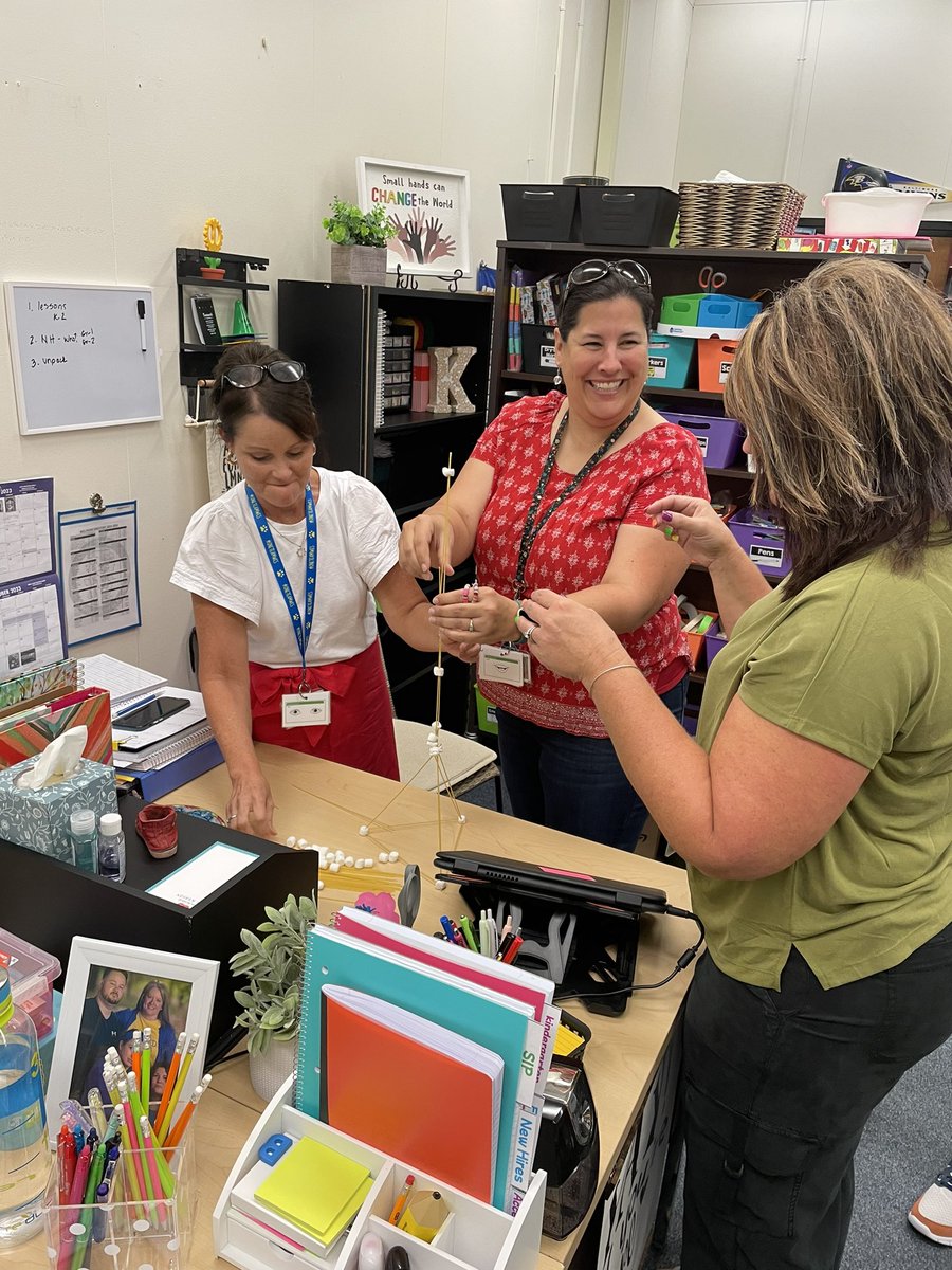 First ALP of the year had this second grade team exploring the concept of teamwork to bring it alive for their students as they begin their first unit of Open Court. #oneteamwes