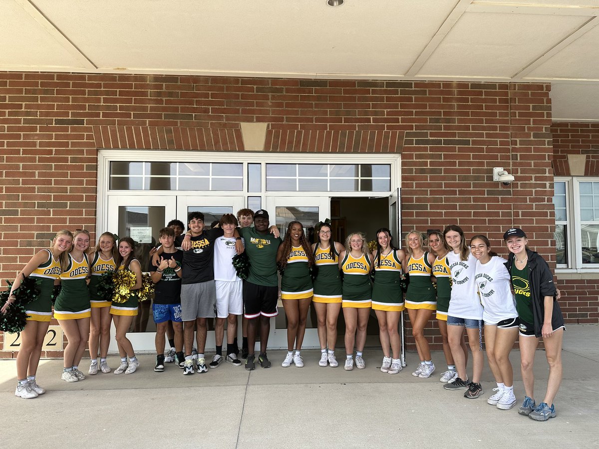 Another day to be proud of OHS students and thankful for the community building opportunity with OSE. The first year we had seniors able to welcome elementary students was a hit! Cheers and smiles all around! <a href="/OHSDuckNation/">Odessa High School DE</a> <a href="/OldStateOtters/">OldStateOtters</a> <a href="/SteveEarleyDE/">Steve Earley</a> #AppoFamiliesConnect