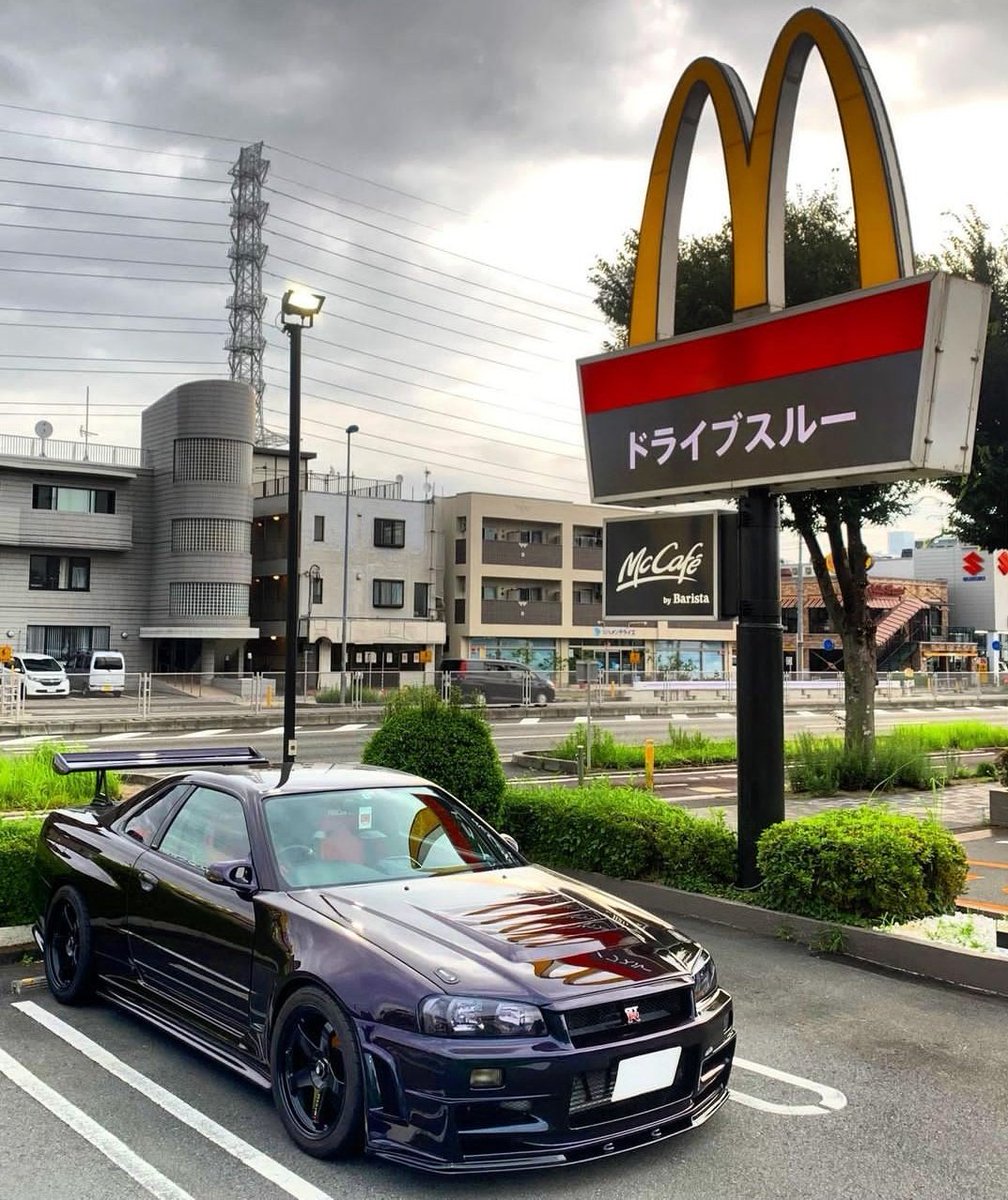 Nissan R34 Skyline GT-R
