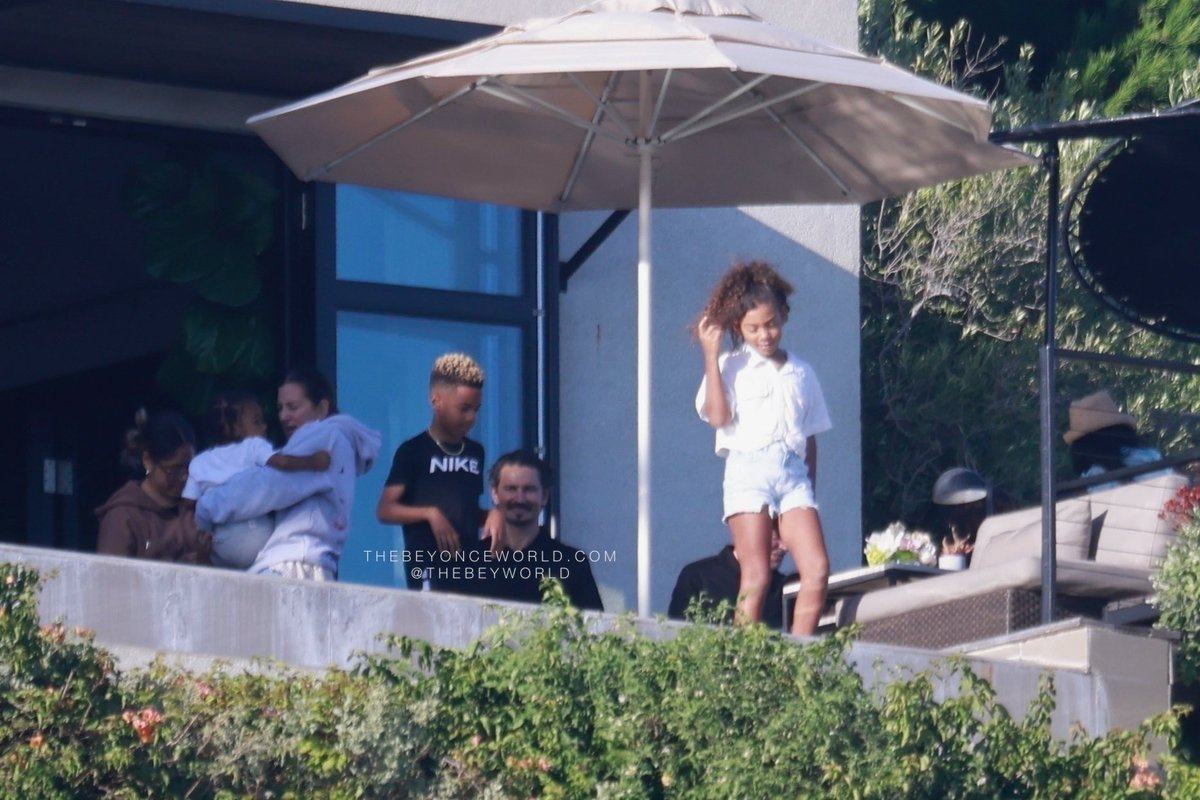 Beyoncé News tweet media