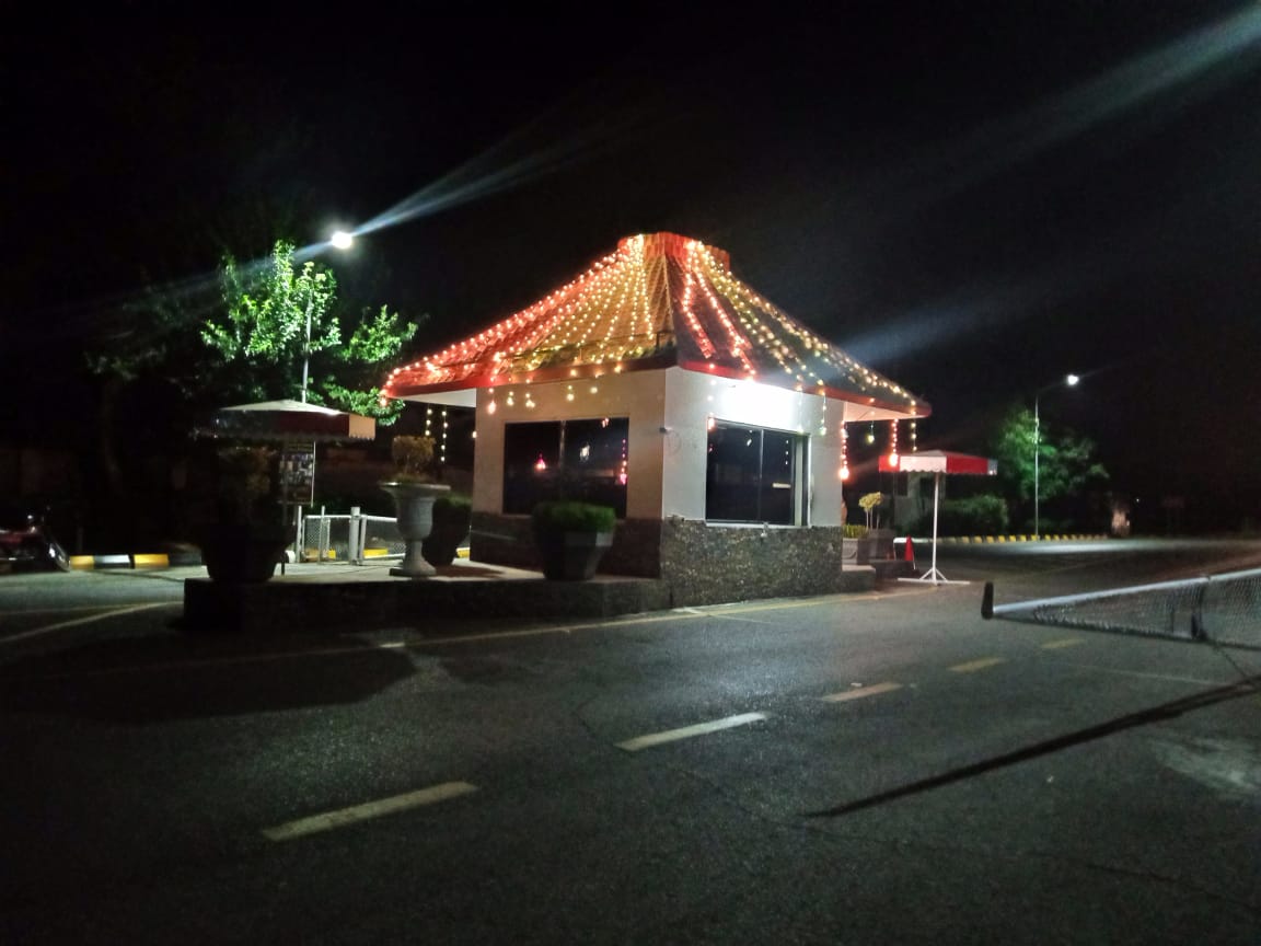 BasraaGhulam's tweet photo. CBM illuminated prominent places of Cantt Board Mangla on Defence Day for pay tribute to our national heroes https://t.co/95JO9EcTtd