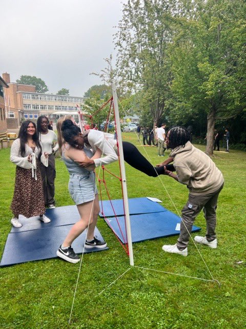 ShirleyHigh6th's tweet photo. Wow! What a great induction day for our year 12s: team building, surviving a Zombie apocalypse and getting to grips with Cornell Note taking. They’ve made a great start. https://t.co/8Ii445fpr7