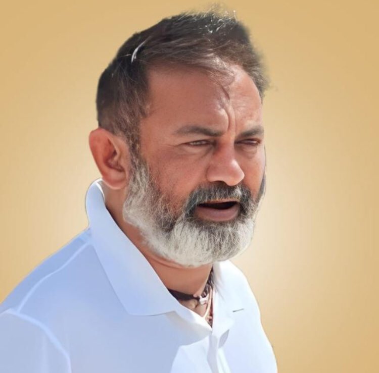 સત્તા સામે બોલતા ડર લાગે, એ ડર એટલે ગુલામી <a href="/paresh_dhanani/">Paresh Dhanani</a> ભાઈ આપનો જવાબ બિલકુલ વ્યાજબી