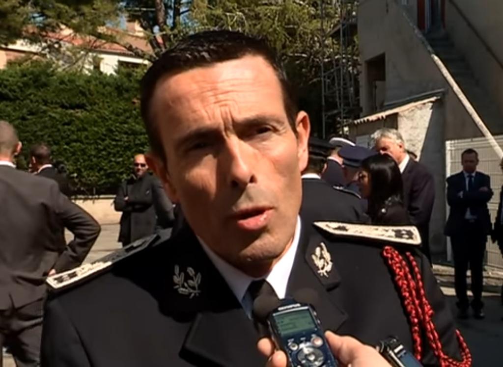 Brevesdepresse's tweet photo. ⚡🇨🇵INFO - Le procureur avait réclamé de la prison, il s'en sort finalement avec une sanction bien plus clémente... Jean-François #Illy, l'un des plus hauts gradés de la police, vient d'être condamné à une amende de 3.000€ [avec sursis] pour détournement de fonds publics... (LP) https://t.co/dMKLkXvtd9
