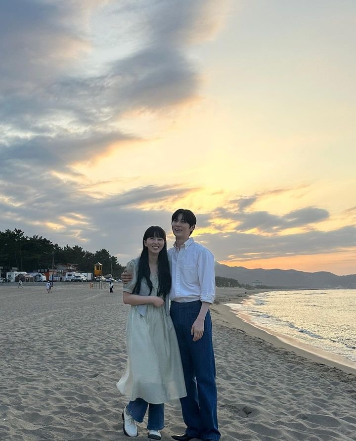 HwangMinhyun01's tweet photo. An Instagram Update From: optimushwang
With Kimsohyun
https://t.co/H8gFE69YhB
230905 #HwangMinhyun #황민현 #MinhyunHwang #OptimusHwang #HwangMinhyunDaileyUpdate #Kimsohyun #MyLovelyLiar #UselessLie https://t.co/wSNBbgEy5x