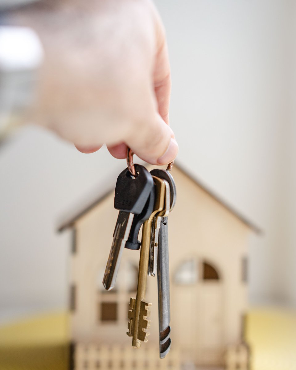 JohnFrancisEA's tweet image. Check out our expert guide about selling in the current market 👇🏠

🔗 bit.ly/47CwFms

#SellingGuide #PropertySelling