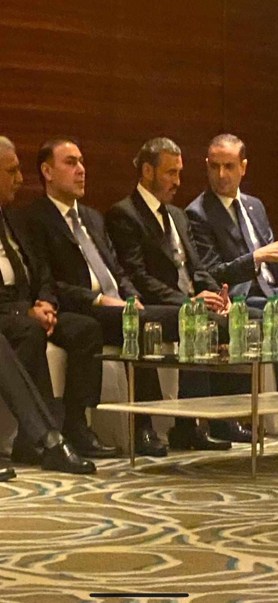 RaedAsf's tweet photo. من مجلس عزاء الشاعر الكبير .. كريم العراقي .. في دبي ...
بحضور القيصر كاظم الساهر 
وسفير العراق في دولة الأمارات 
والفنان نصير شمة 
مع حضور شخصيات فنية وسياسية عراقية وعربية 
#كريم_العراقي https://t.co/vBYdWatzbp