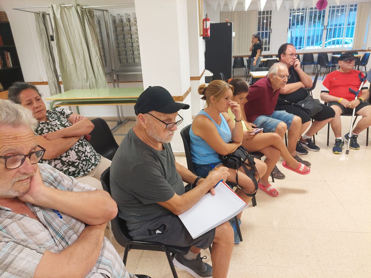 PAH_ELX's tweet photo. Ara mateix. Tornem a les assaemblees de PAH Elx/Crevillent: https://t.co/OR0zS5IdSI