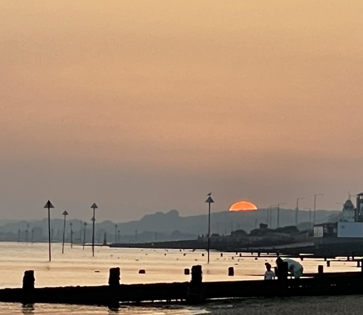 Sunset 7.30 
#essex #SouthendonSea