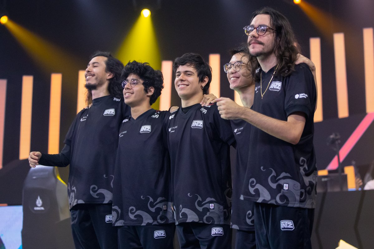 LoL: Jogadores do Mestre ao Challenger poderão jogar duo por tempo limitado  - Mais Esports