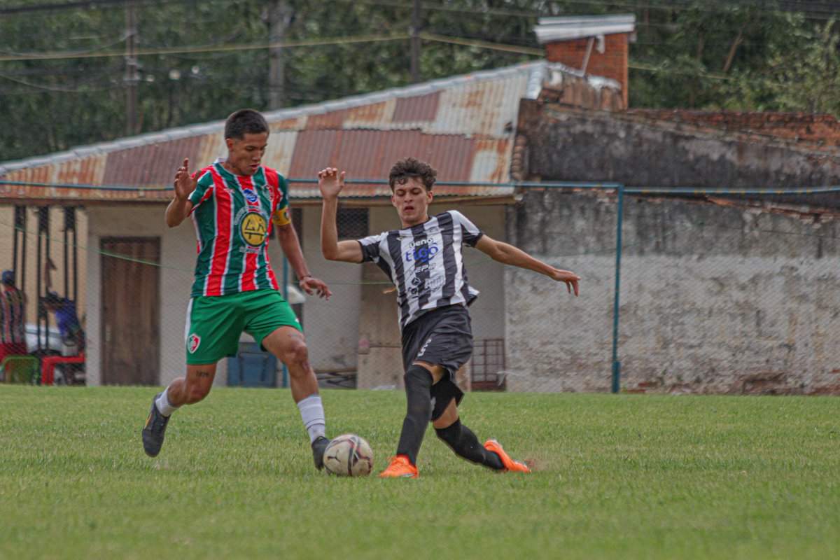 pilcomayo_fbc's tweet photo. FECHA 16

RESERVA

Imágenes que dejó el encuentro ante Fulgencio Yegros.

Resultado del partido 
Fulgencio Yegros 1-3 Pilcomayo

Goles
Diego Ruiz
Marcelo Pinto
Elias Benitez

¡VAMOS PILCO!
¡SOMOS PILCO!

#somospilco #pilcomayo #clubpilcomayo #primera #primerac #reserva https://t.co/Qurt9Akhxg